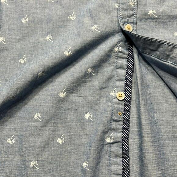 Cactus Man button down casual shirt with palm trees, Medium - Picture 4 of 6